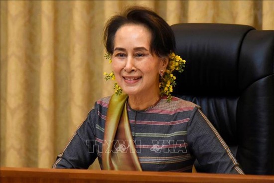 Bà Aung San Suu Kyi tại 1 cuộc họp ở Naypyidaw, ngày 13/4/2020. (Ảnh tư liệu: AFP/TTXVN)