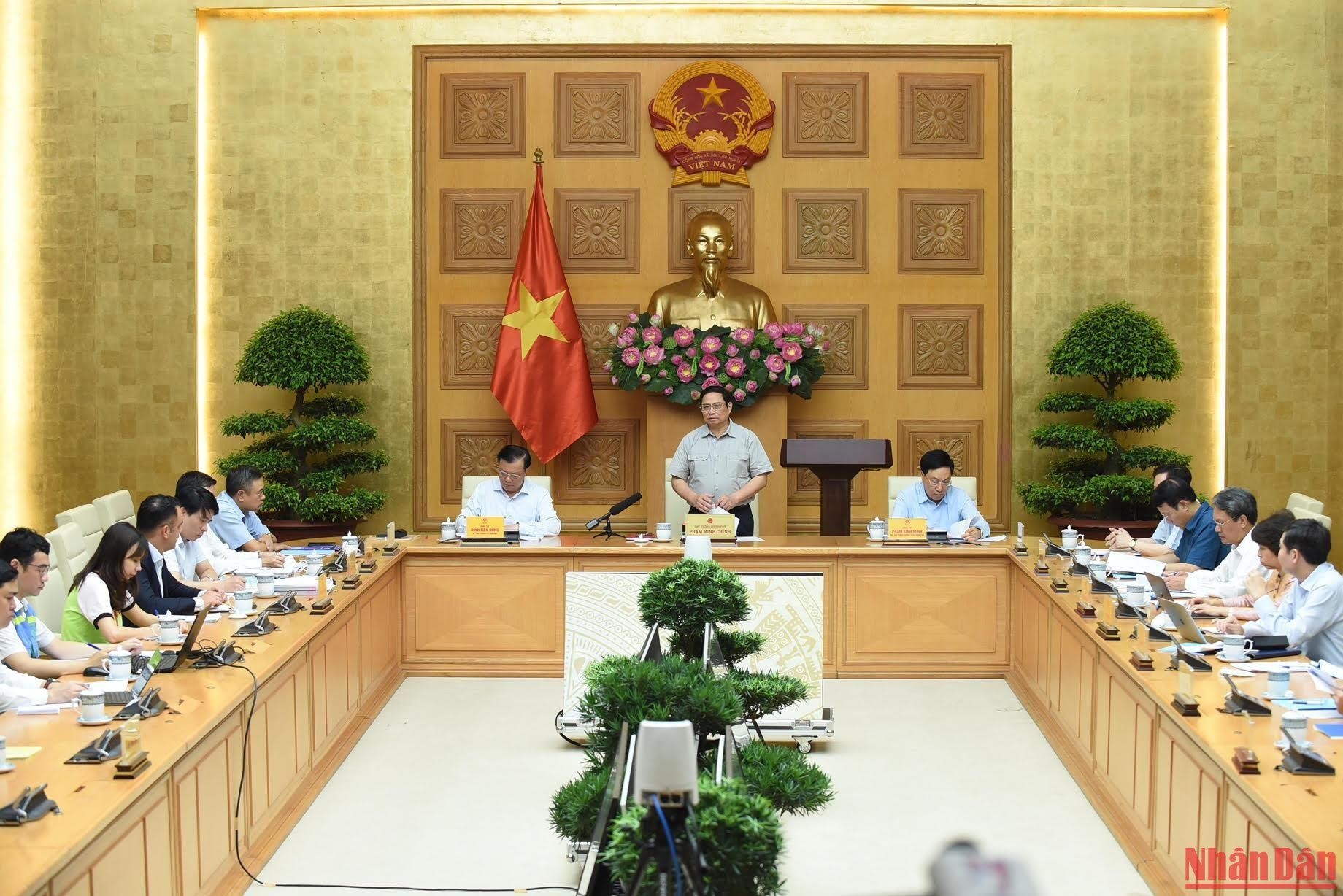 Thủ tướng Phạm Minh Chính kiểm tra tiến độ Dự án đường sắt đô thị Nhổn-Ga Hà Nội ảnh 13