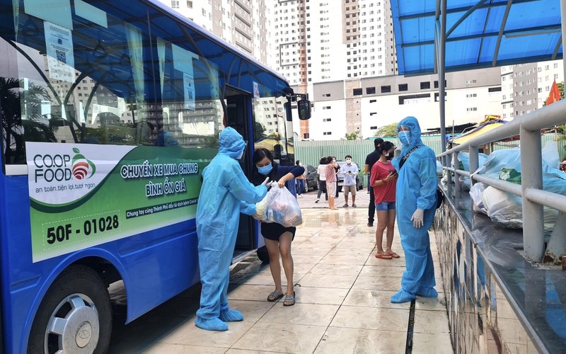 Giao hàng bằng xe buýt đang được triển khai khắp địa bàn TP Hồ Chí Minh.