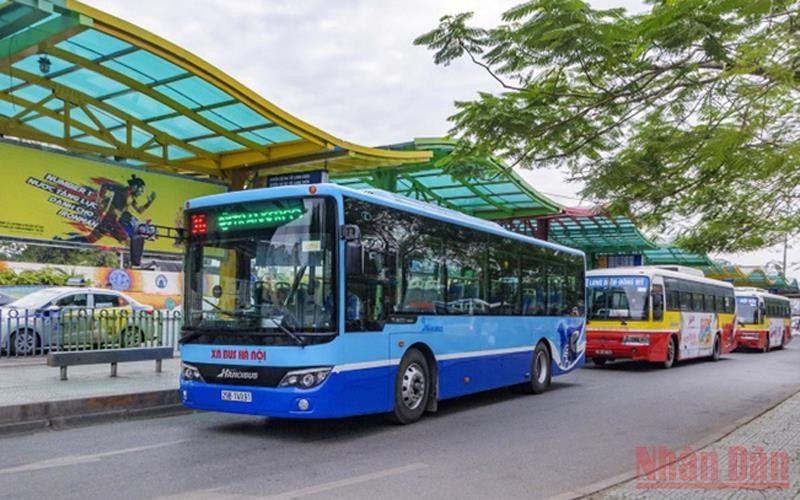 Xe buýt tại Hà Nội được đề xuất hoạt động trở lại.