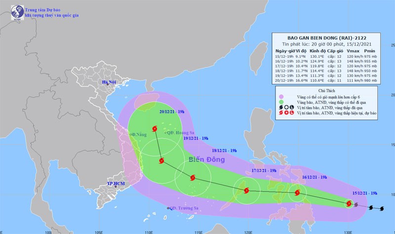 Vị trí và hướng di chuyển của bão Rai lúc 20 giờ ngày 15/12. (Nguồn: nchmf.gov.vn)