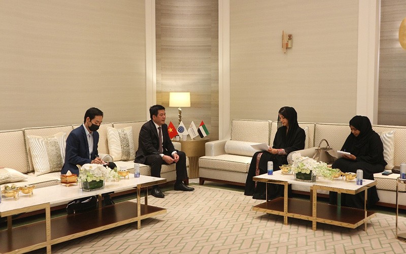 Bộ trưởng Công thương Nguyễn Hồng Diên làm việc với bà Reem Bint Ebrahim Al Hashimy, Quốc vụ khanh Bộ Ngoại giao và Hợp tác quốc tế UAE.