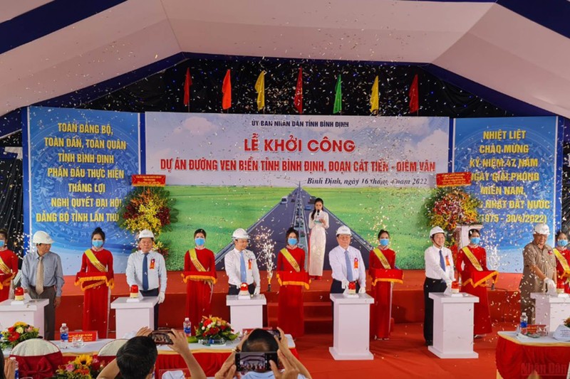 Đồng chí Nguyễn Trọng Nghĩa, Bí thư Trung ương Đảng, Trưởng Ban Tuyên giáo Trung ương, dự lễ khởi công.