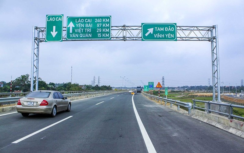 Hạ tầng giao thông tạo động lực phát triển kinh tế-xã hội-chính trị của thành phố Yên Bái.