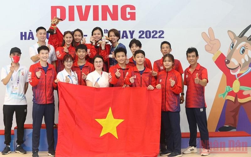 Sau 2 ngày thi đấu, đội tuyển nhảy cầu mang về cho đoàn thể thao Việt Nam 2 huy chương Bạc, 1 huy chương Đồng. (Ảnh: KHIẾU MINH)