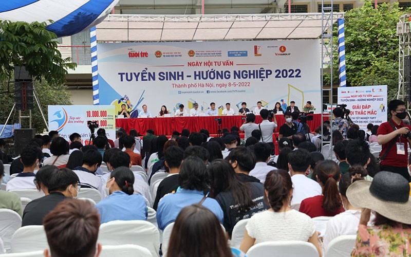 Ngày hội tư vấn tuyển sinh - hướng nghiệp tại Trường đại học Bách khoa Hà Nội. (Ảnh TTXVN) 