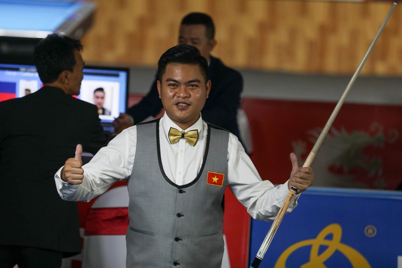 Cơ thủ 27 tuổi, Nguyễn Trần Thanh Tự, giành Huy chương Vàng SEA Games nội dung carom 1 băng.