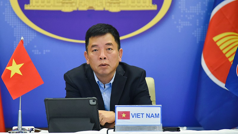 Đại sứ Vũ Hồ, quyền Trưởng SOM ASEAN Việt Nam tại Hội nghị.