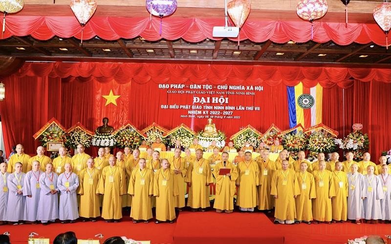 Ra mắt Ban Trị sự Giáo hội Phật giáo Việt Nam tỉnh Ninh Bình.