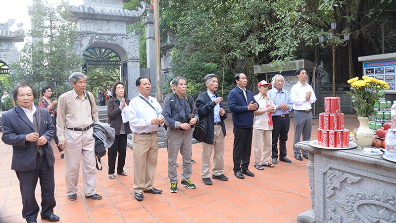 Lần họp lớp gần nhất là chuyến thăm Khu di tích lịch sử Bạch Đằng (Thủy Nguyên, TP Hải Phòng).