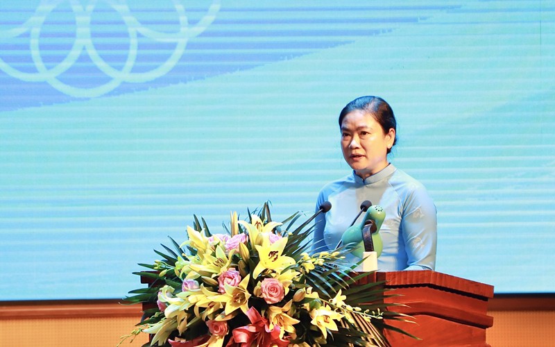 Phó Chủ tịch Thường trực Hội Liên hiệp Phụ nữ Việt Nam Đỗ Thị Thu Thảo phát biểu tại buổi gặp mặt.