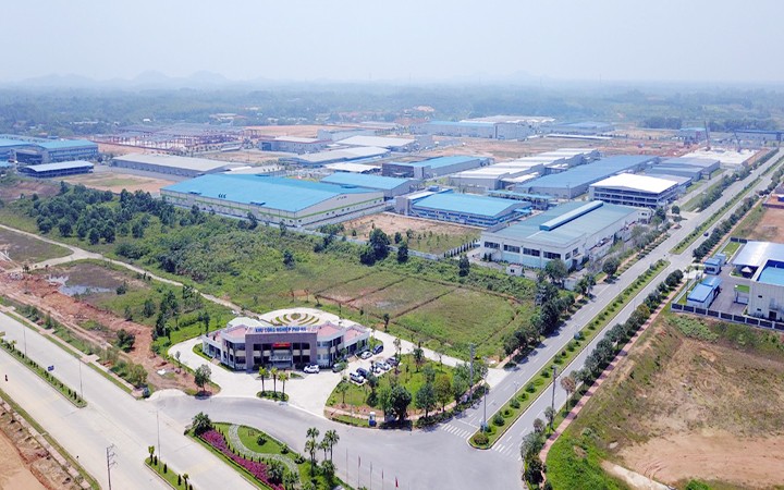Khu công nghiệp Phú Hà được đầu tư đồng bộ, hiện đại đáp ứng yêu cầu của các nhà đầu tư.