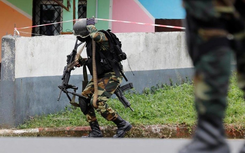 Binh sĩ Cameroon tuần tra tại thành phố Buea ở phía tây nam Cameroon. (Ảnh: REUTERS)