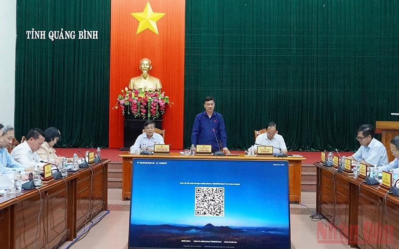 Chủ nhiệm Ủy ban Kinh tế của Quốc hội Vũ Hồng Thanh phát biểu tại buổi làm việc.