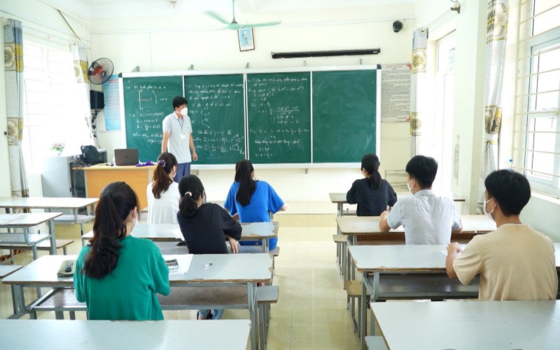 Học sinh ở huyện miền núi Ba Chẽ (Quảng Ninh) tích cực ôn thi tốt nghiệp.