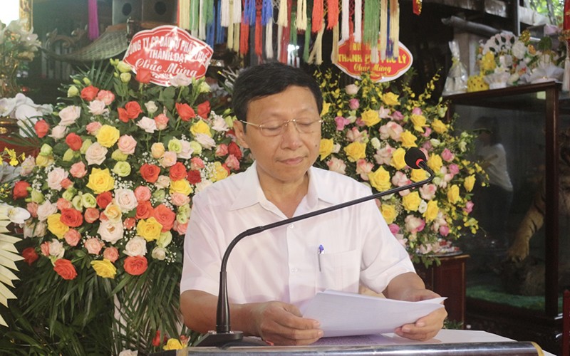 Đồng chí Phạm Hồng Thanh, Tỉnh ủy viên, Bí thư Thị ủy, Chủ tịch Hội đồng nhân dân thị xã Duy Tiên phát biểu chào mừng hội thảo.