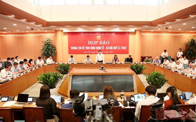 Họp báo về tình hình kinh tế-xã hội quý II/2022 của UBND thành phố Hà Nội.