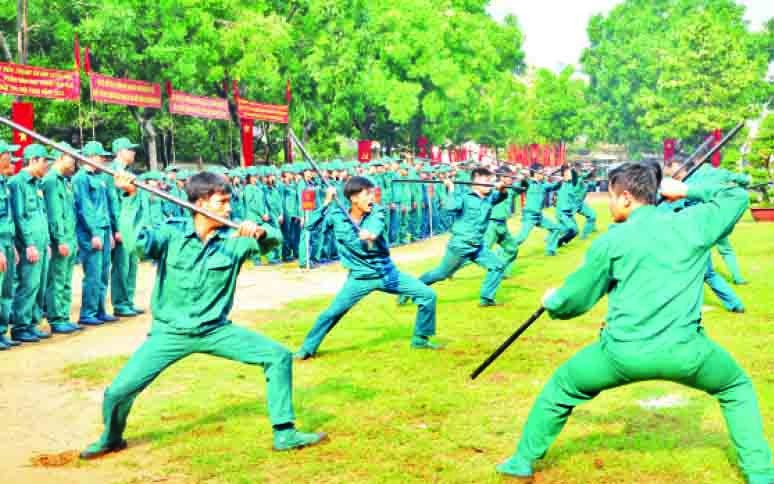 Lực lượng vũ trang quận Tân Phú, Thành phố Hồ Chí Minh tham gia hội thao năm 2022. (Ảnh VĂN TIẾN)