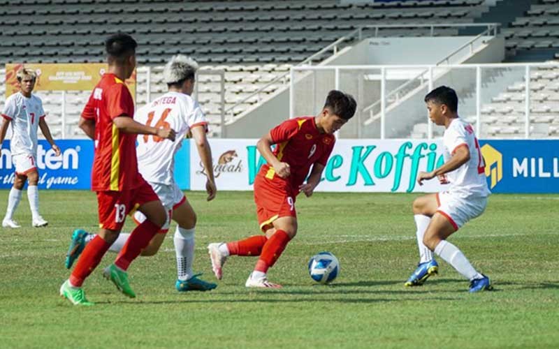 U19 Việt Nam tạm đứng đầu bảng A tại giải U19 Đông Nam Á 2022 sau ba lượt trận. (Ảnh: VFF)