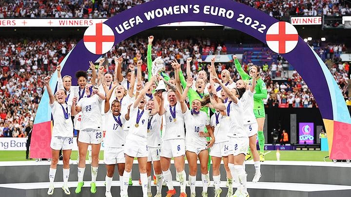 Các cô gái Anh giành chức vô địch Euro nữ 2022.