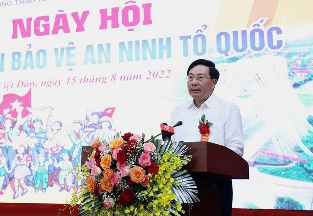 Phó Thủ tướng Phạm Bình Minh phát biểu tại Ngày hội toàn dân bảo vệ an ninh Tổ quốc năm 2022 tại xã Việt Dân, thị xã Đông Triều, tỉnh Quảng Ninh (Ảnh: VGP)