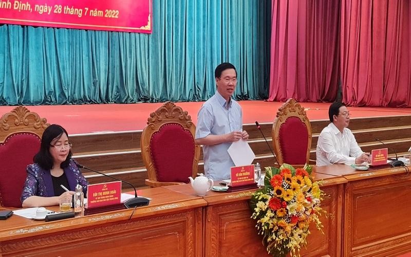 Đồng chí Võ Văn Thưởng làm việc với Ban Thường vụ Tỉnh ủy Bình Định.