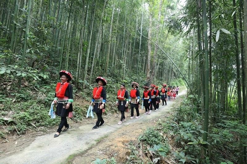 Lạng Sơn: Lên thôn Lũng Slàng dự đám cưới của người Dao ảnh 3