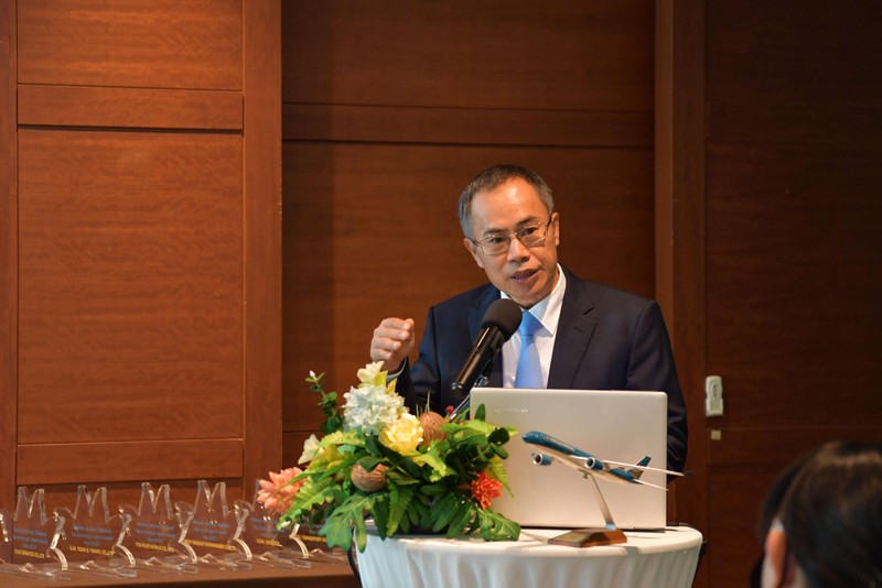 Đại sứ Phan Chí Thành phát biểu tại hội nghị.