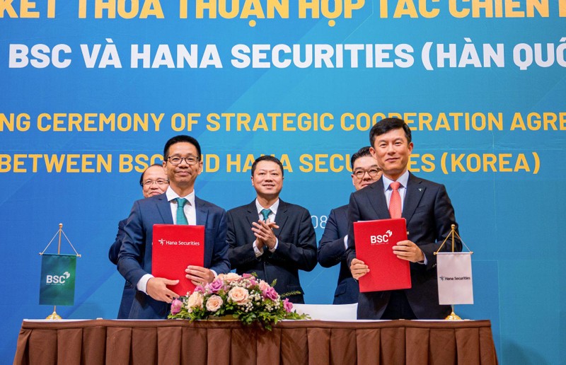 Lễ ký kết thỏa thuận hợp tác giữa BSC và HSC.