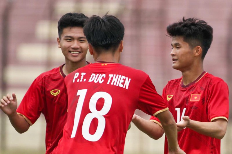 Thắng Philippines 5-0, U16 Việt Nam tạo lợi thế cuộc đua bán kết ảnh 2