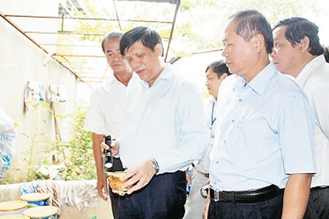 Đoàn công tác Bộ Y tế kiểm tra việc phòng, chống bệnh sốt xuất huyết tại tỉnh Đồng Nai.