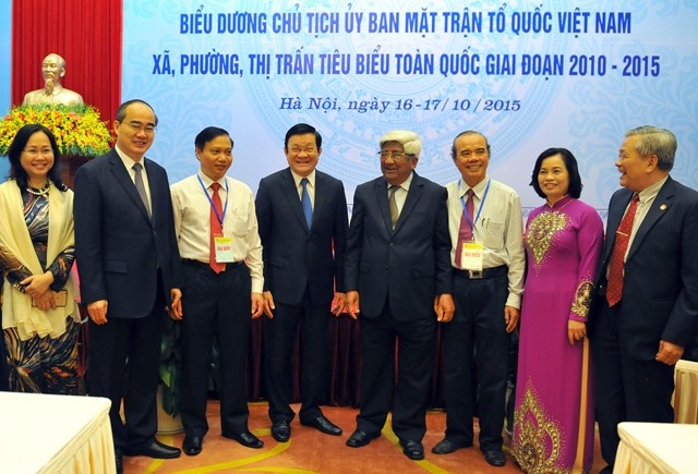 Chủ tịch nước Trương Tấn Sang với các đại biểu dự hội nghị 