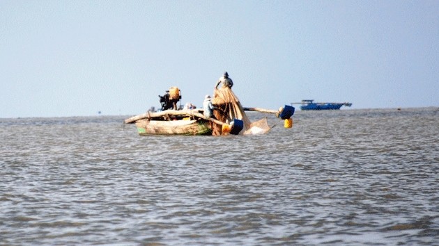 Tàu cá Cà Mau khai thác trên biển thiếu trang thiết bị an toàn.